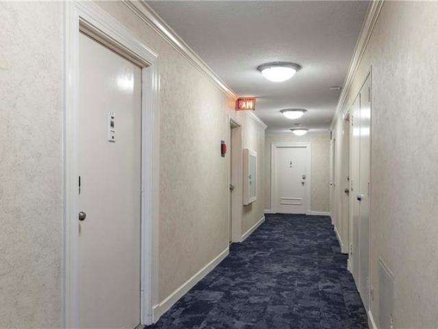 300 W Peachtree Street NE 3M