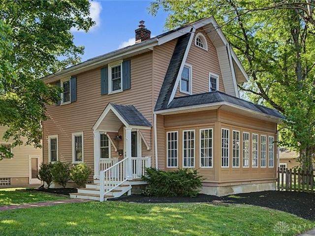 300 Wiltshire Blvd, Oakwood, OH 45419