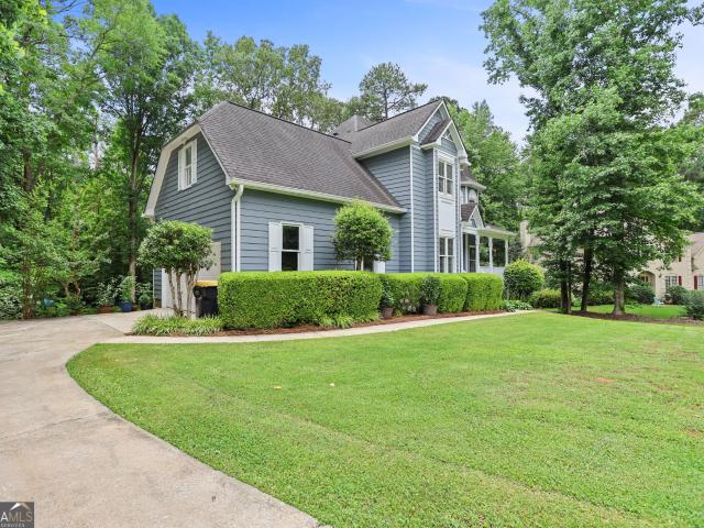 300 Tomahawk Drive