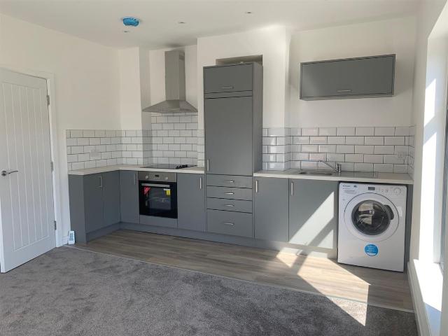 300, Thelwall Lane, Warrington WA4, 1 bed flat to rent, £695 pcm | PrimeLocation