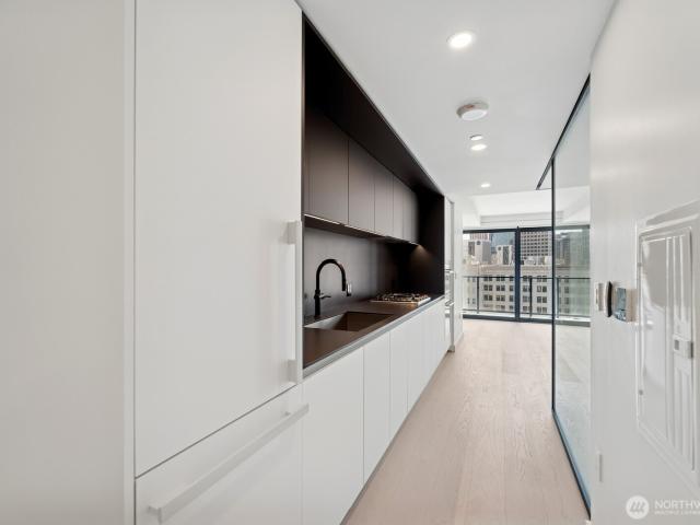 300 Virginia Street # 1107