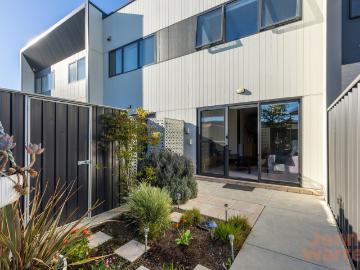 Cotter River, Jembaicumbene - Equipped kitchen
