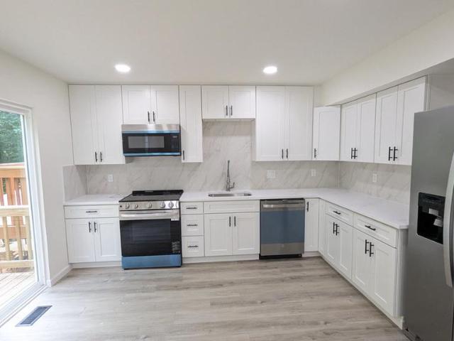 3015 Bromley Court
