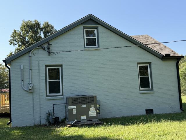 3015 Greenhill Dr