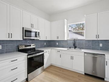 3015 Sanchez St, Tampa, FL 33605 | MLS #TB8476