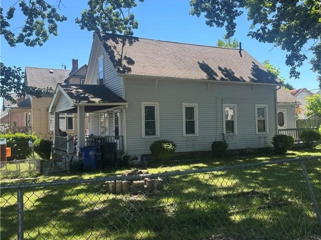 3015 Saratoga Avenue