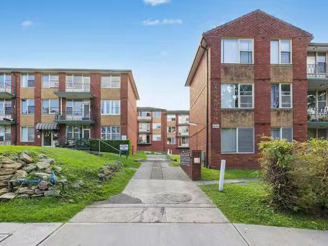30/16 20 Warialda Street, Kogarah, NSW 2217