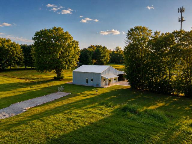 3017 Abigail Ln