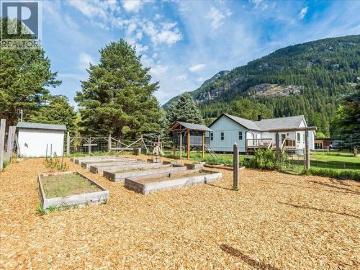 3018 6 Highway, Slocan Park, BC, V0G 2E0 house for sale | Listing ID 10386 | Royal LePage