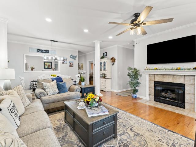 3010 Caldwell Rd # 204