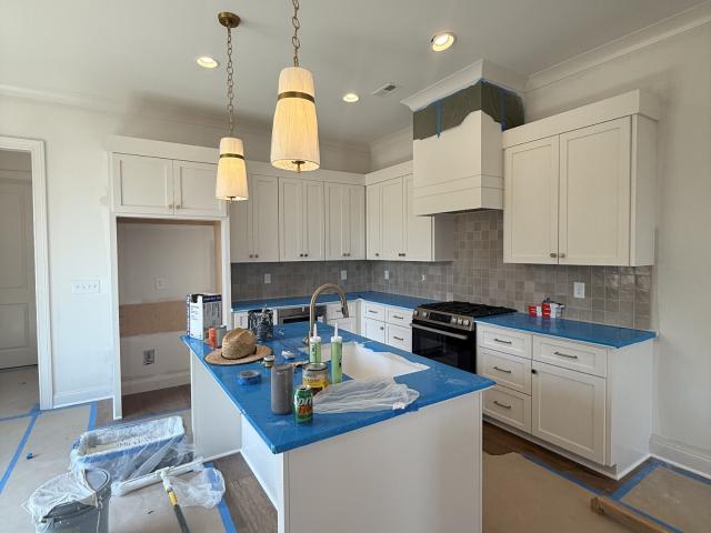 3010 Evergreen Hill Dr