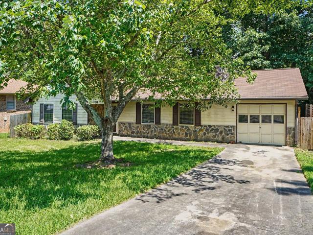 3011 Menlo Park Drive