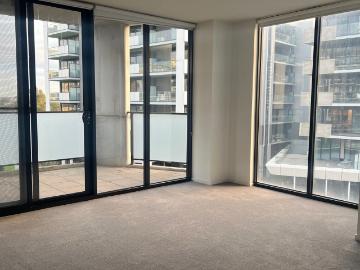 301/2 Olive York Way, Brunswick West