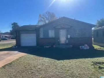 301 10TH AVE SW, BIRMINGHAM, AL 35211