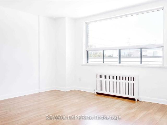 301 3261A Lake Shore Boulevard, Toronto
