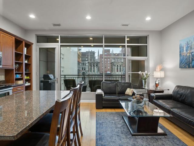301 5th Avenue Unit# 511, Downtown Pgh, US, PA
