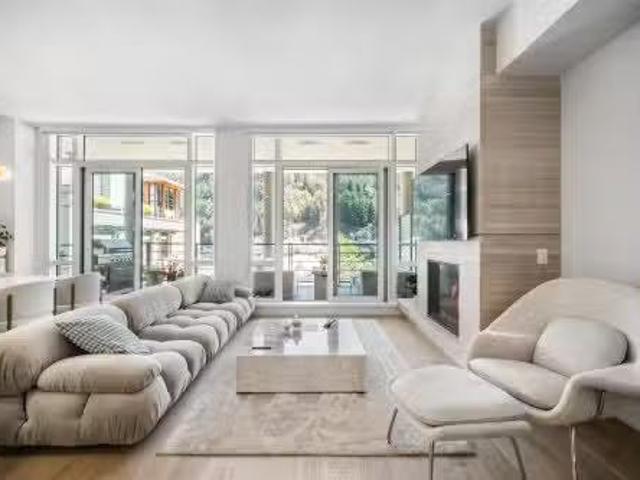 301 6697 Nelson Avenue, West Vancouver, BC, V7W 2B2 Single F.