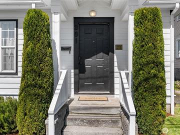 301 Columbia Street