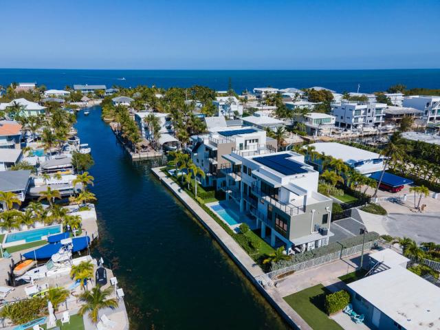 301 Buttonwood Cir, Unit A, Key Largo, FL 33037 | MLS #619767