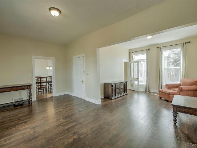 301 E 5th Street