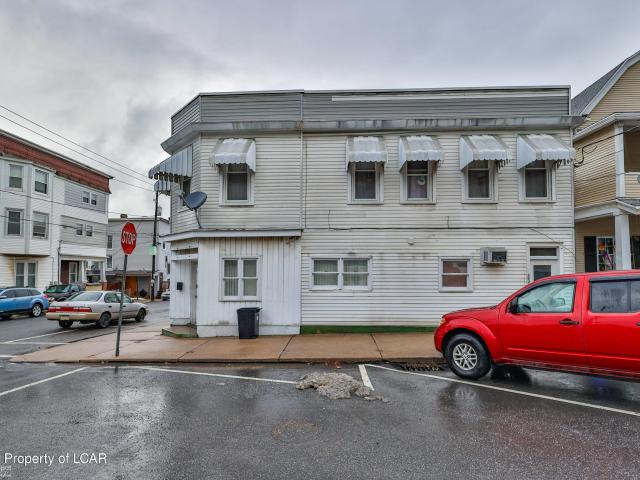 301 E Bertsch Street
