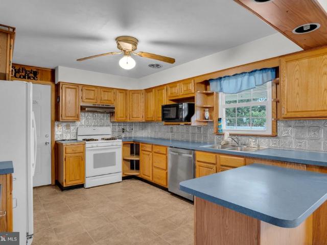 301 E Elm Avenue