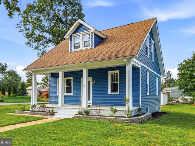 301 E Maple Street