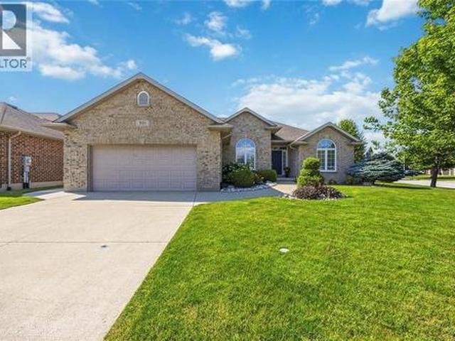 301 Eagle Way, Sarnia, ON, N7W 0A1 house for sale | Listing ID 26020 | Royal LePage