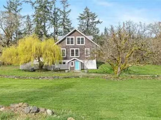 301 Epron Rd, Salt Spring, BC, V8K 2B4 house for sale Listi.
