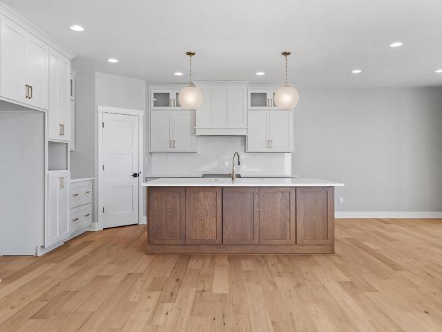 301 Fairway Meadows Ln