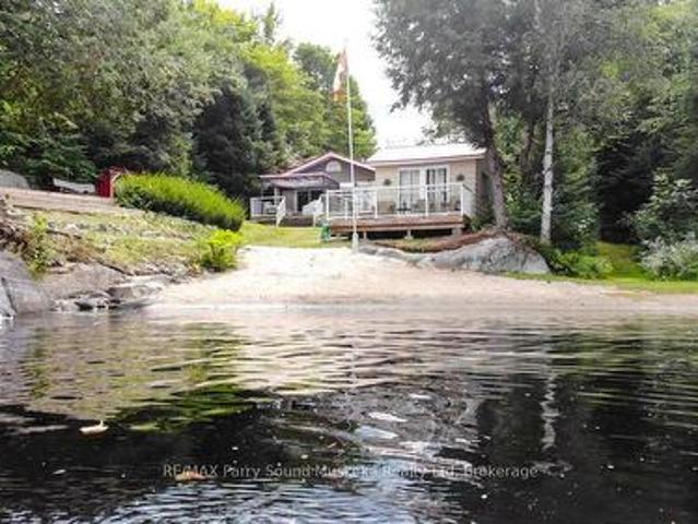 301 Farleys Road, Whitestone Hagerman, ON, P0A 1G0 house for sale | Listing ID X13716 | Royal LePage