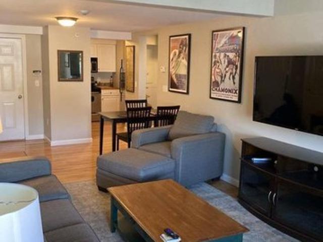 301 Kent Pl, Newmarket, NH 03857