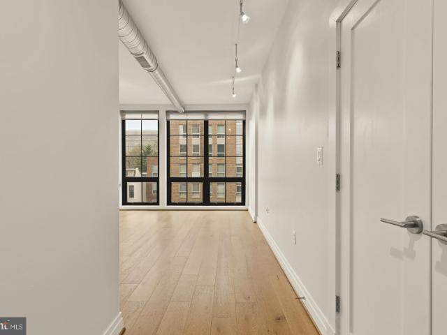 301 H St NE, Unit 305, Washington, DC 20002 | MLS #DCDC2249