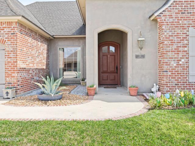 301 Harvest Ln, New Iberia, LA 70563 | MLS #RA2600001