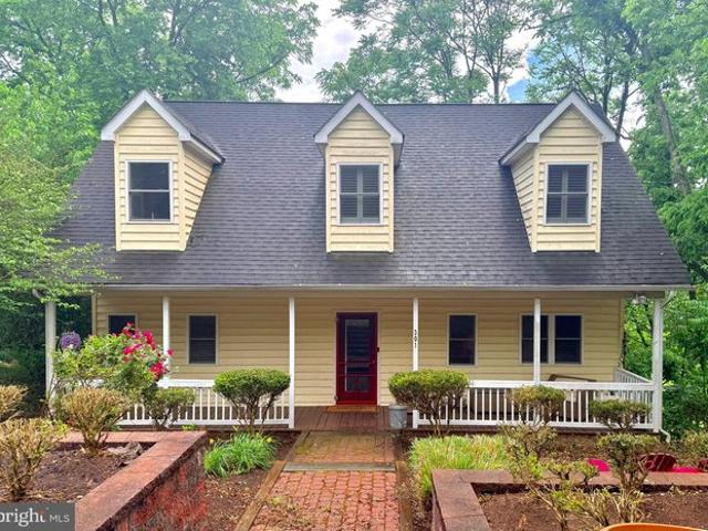301 High St, Strasburg, VA 22657