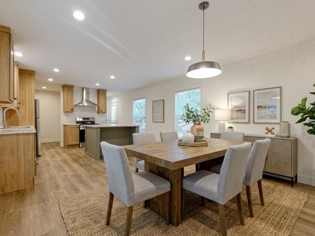 301 Loganberry Lane