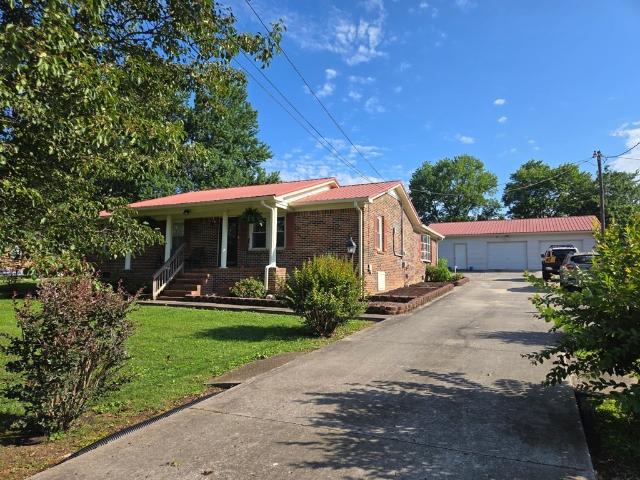 301 McQuade Cir