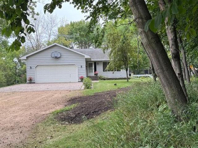 301 Myrick St, Le Sueur, MN 56058