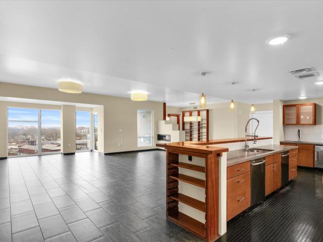 301 N Neil Street # 808 809