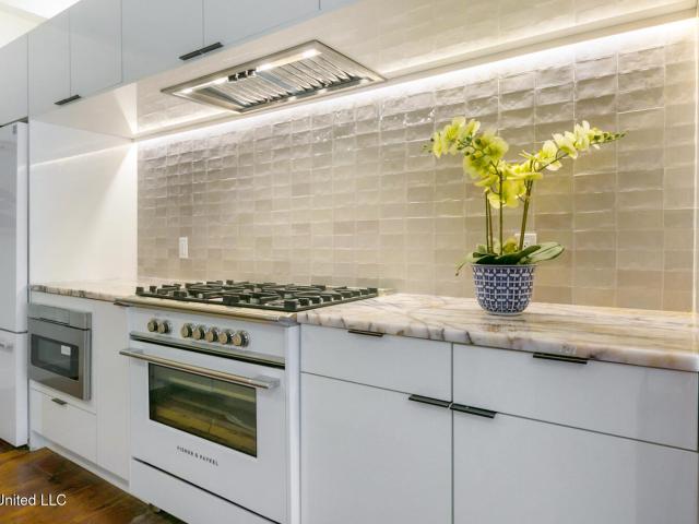301 S Toulme Street
