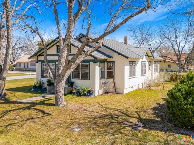 301 S Pecan Street