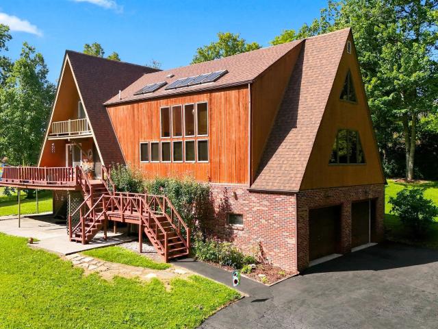 301 Southeast Cherry Street