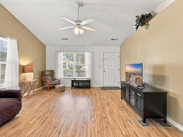 301 Sean River Rd