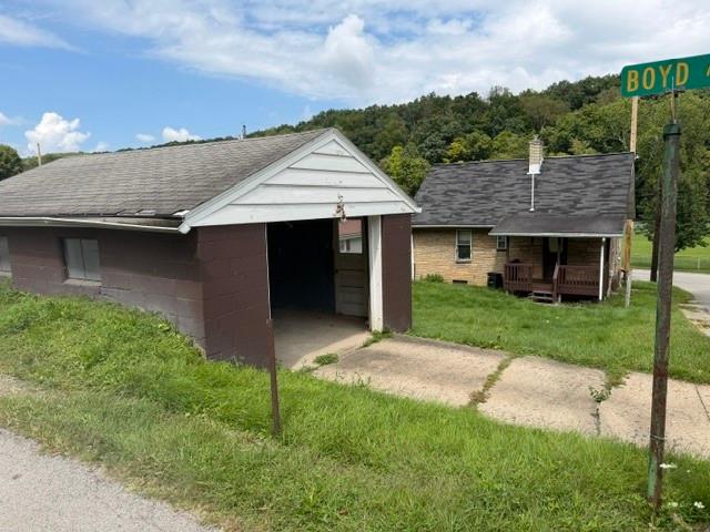 301 Patterson Ave