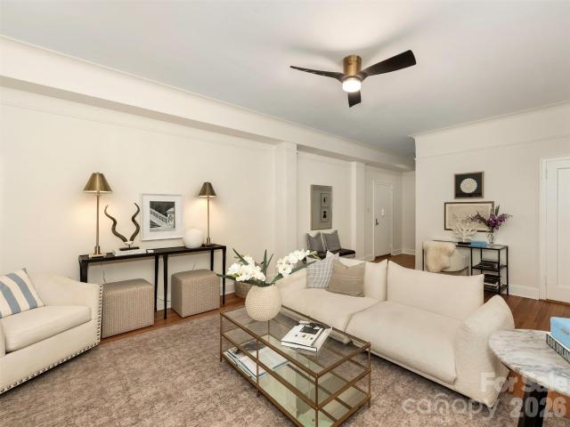 301 W 10th Street # 107