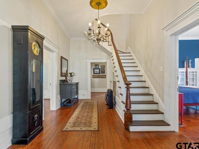 301 W Larissa St, Jacksonville, TX 75766 | MLS #26009