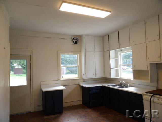 301 W Silver Street