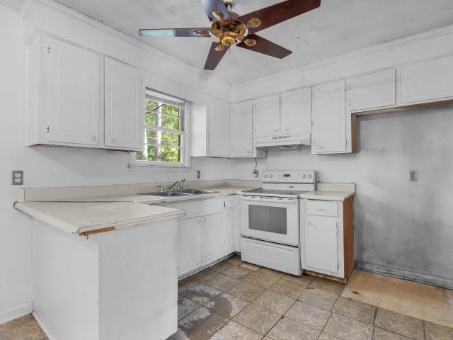 301 Watts Lane