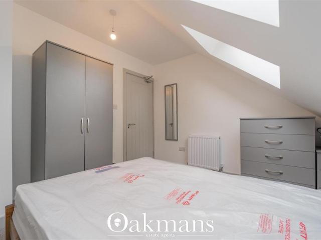 301 Warwards Lane, Stirchley, B29 7QR, United Kingdom | 5 bed house for rent #133644973 | Rentberry