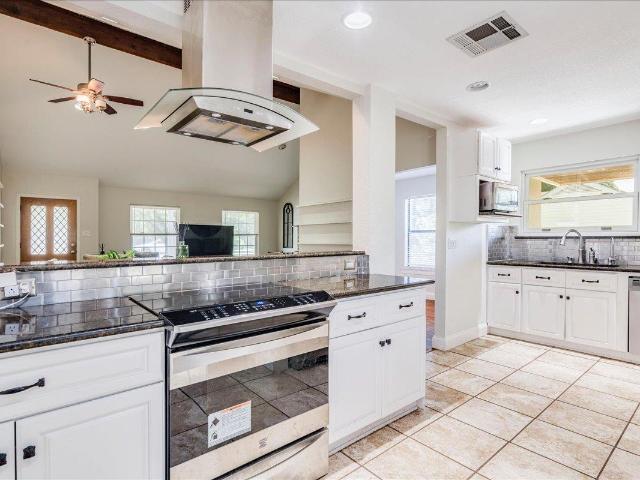 301 Verbena Dr